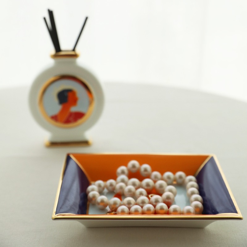 Ceramiczna taca na biżuterię w – Ceramic Trinket Dish recenzja i cena