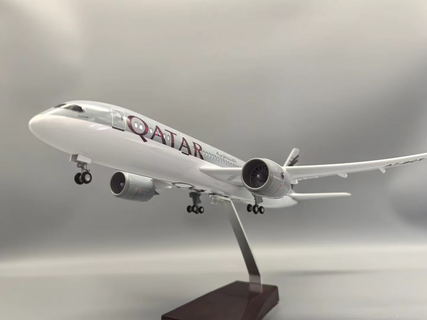 47cm Model Samolotu Qatar B787 – Home Decor Qatar recenzja i cena