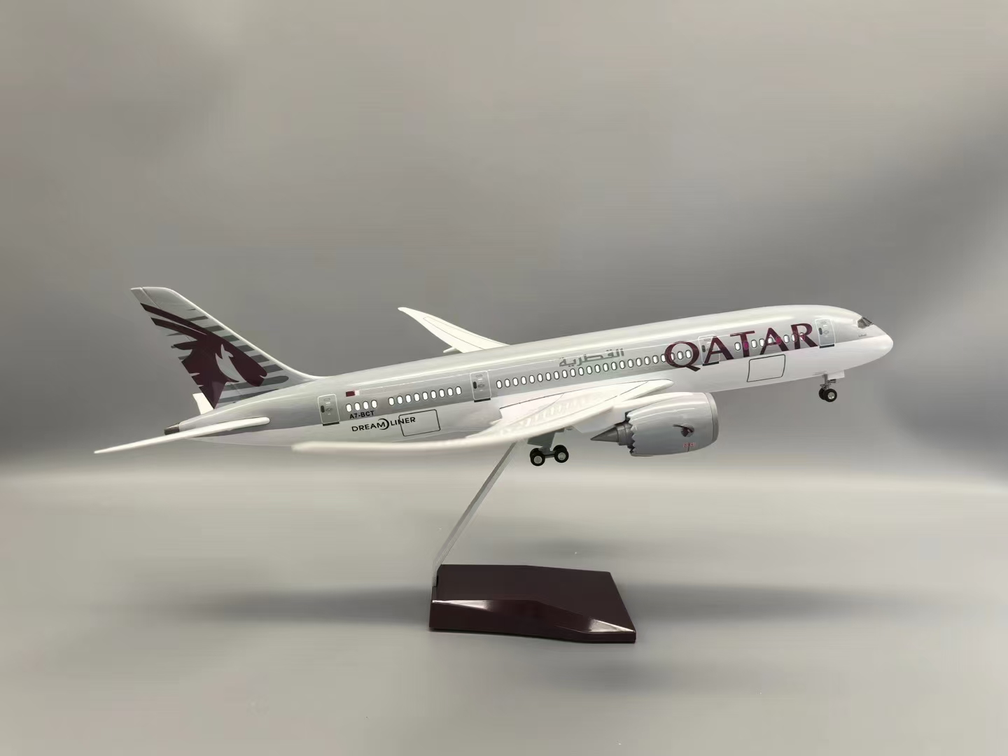 47cm Model Samolotu Qatar B787 – Home Decor Qatar recenzja i cena