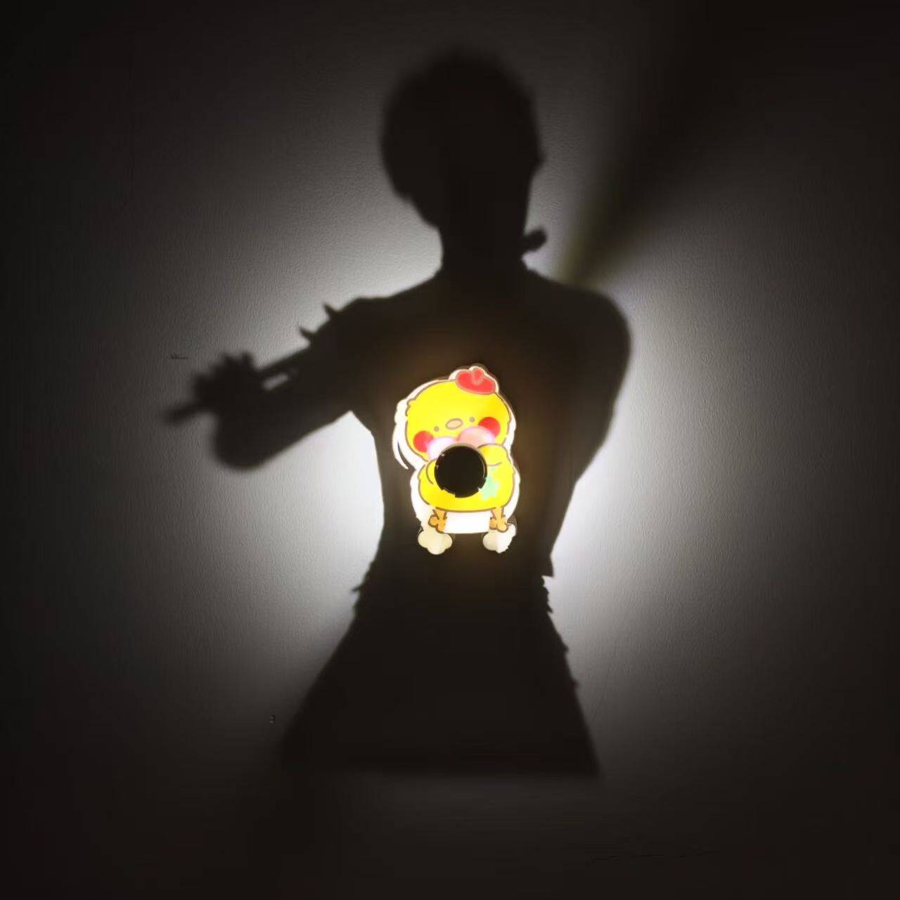 Lampa ścienna z sylwetką posta – Home Decor Korea recenzja i cena